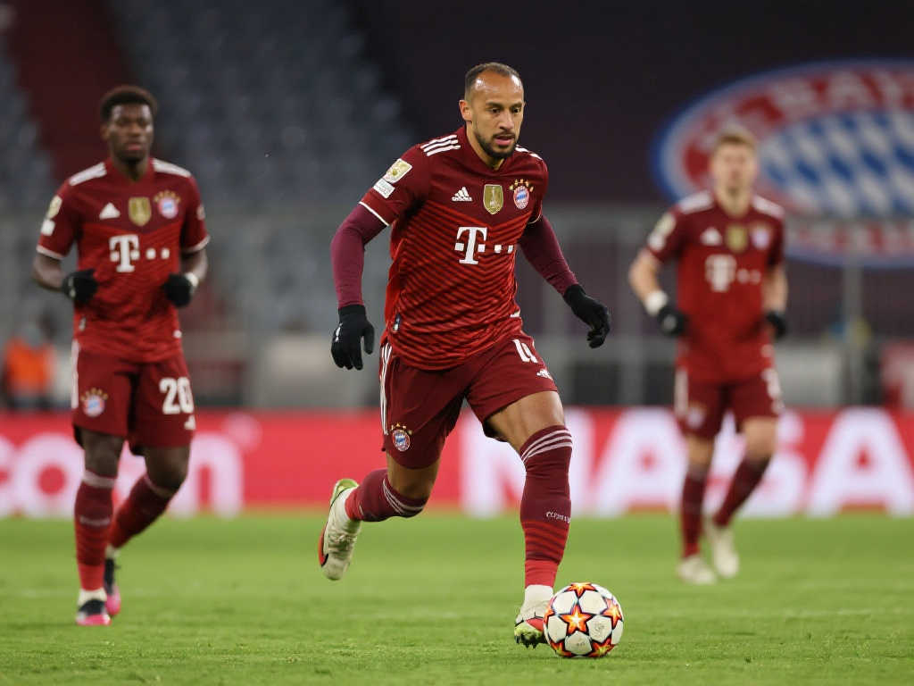 孔帕尼执教首季即带领拜仁称霸德甲,教练生涯迎来巅峰 孔帕尼执教首季即带领拜仁称霸德甲,教练生涯迎来巅峰